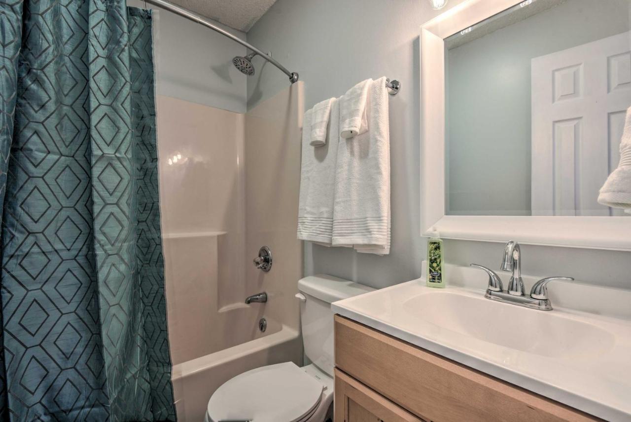 Mount Pocono Condo With Balcony, Near Mt Airy Casino Exterior foto
